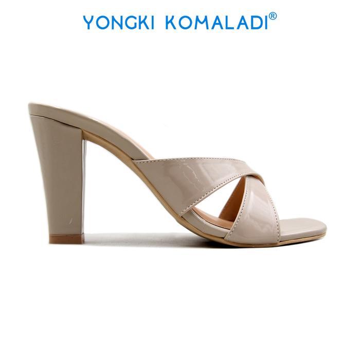 [ ORIGINAL ] YONGKI KOMALADI HEELS OL-EHRN798-23 LADIES Hitam Merah Sandal Flat Wanita