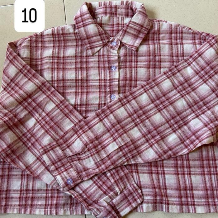 Set Thrift Kemeja Celana Tartan & Cardigan Oversize Vintage Korea