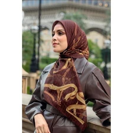 Hijab Segi Empat Motif BS Chain Series Mirror Lasercut Titik Tiga Pin Logo B Jilbab Voal Premium
