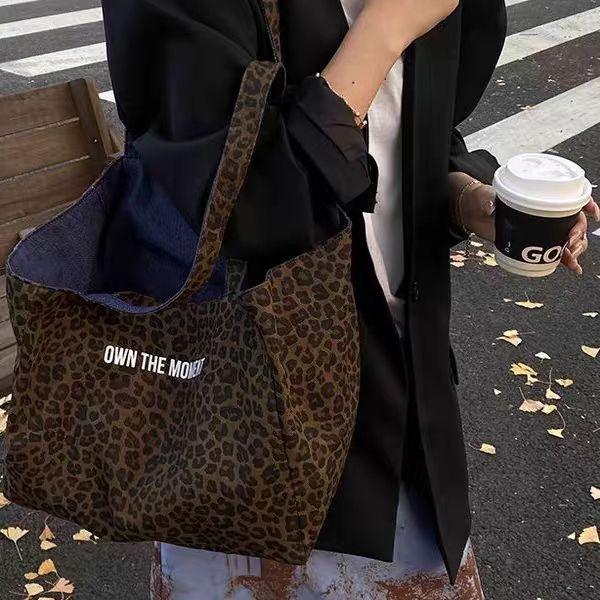 Tas Wan Cetakan macan tutul New Vacation  Women’s Bag/Tas Wanita  /Tas Pantai Impor T0070