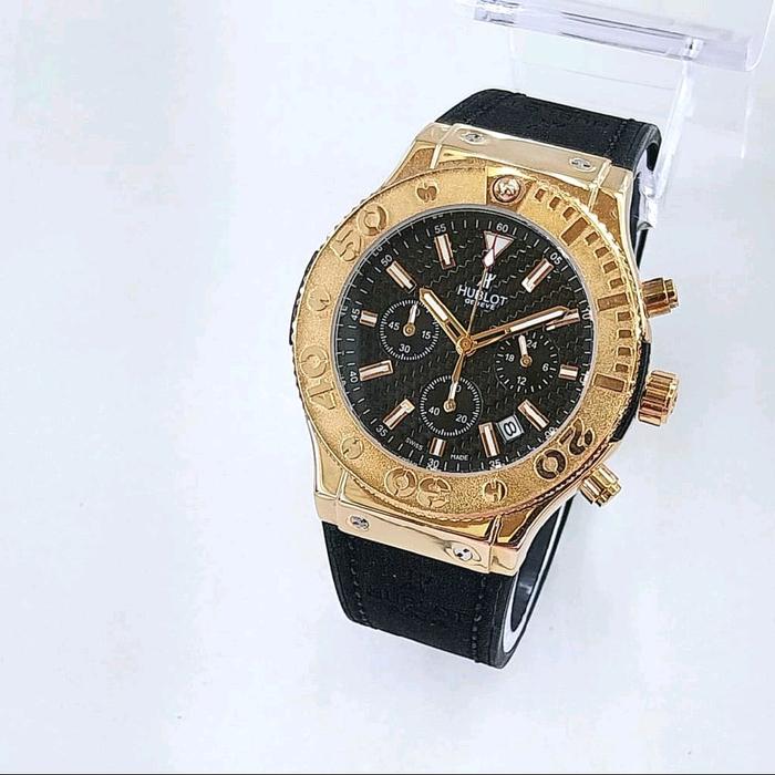 Hublot Big Bang Chronograph Gold Edition with Textured Bezel