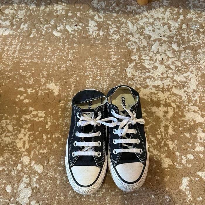 Preloved all star converse Sneakers