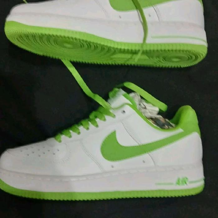 sepatu thrifting pria dan wanita