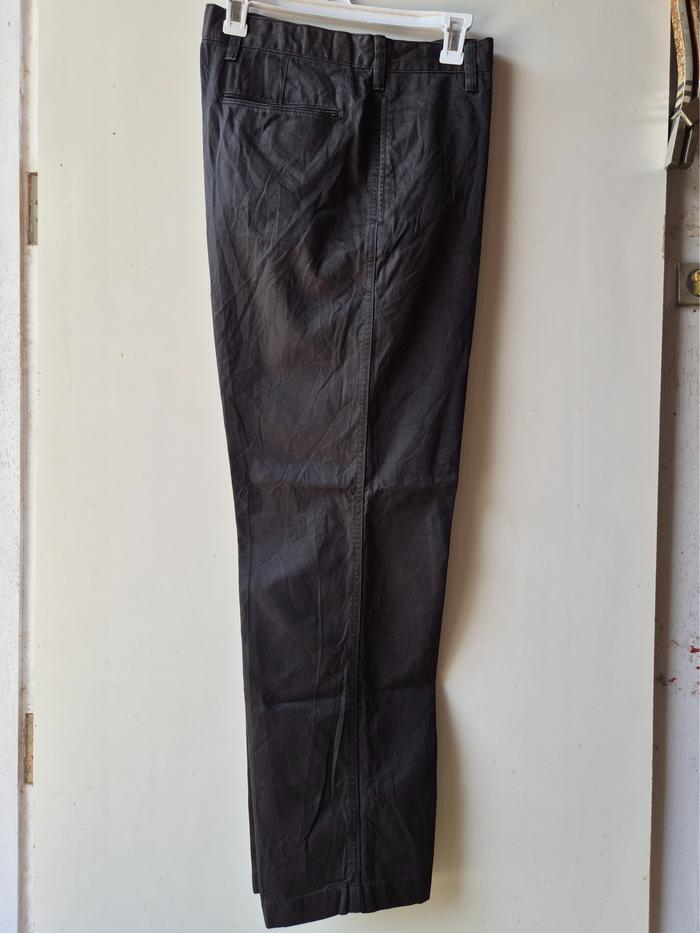 UNIQLO Wide Fit Chino Pants Black Celana Panjang Chinos Pria Size 32