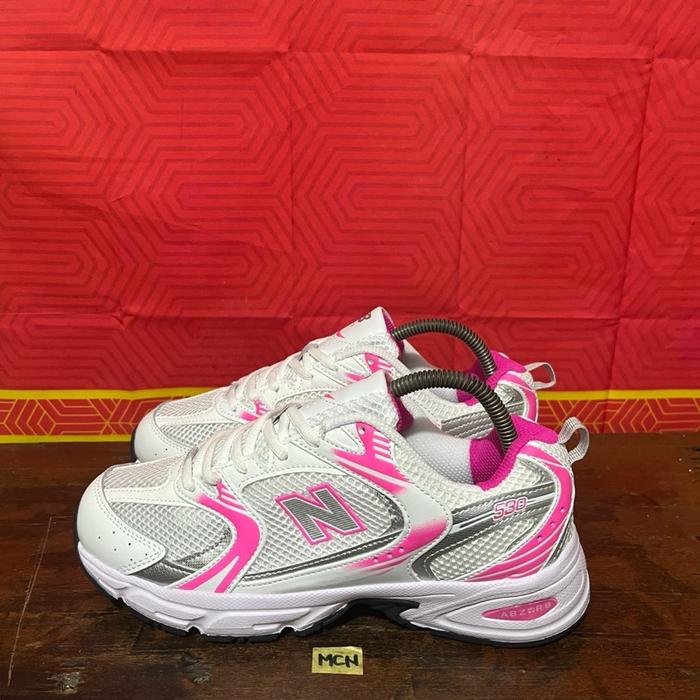 Sepatu second branded new balance 530 size 40