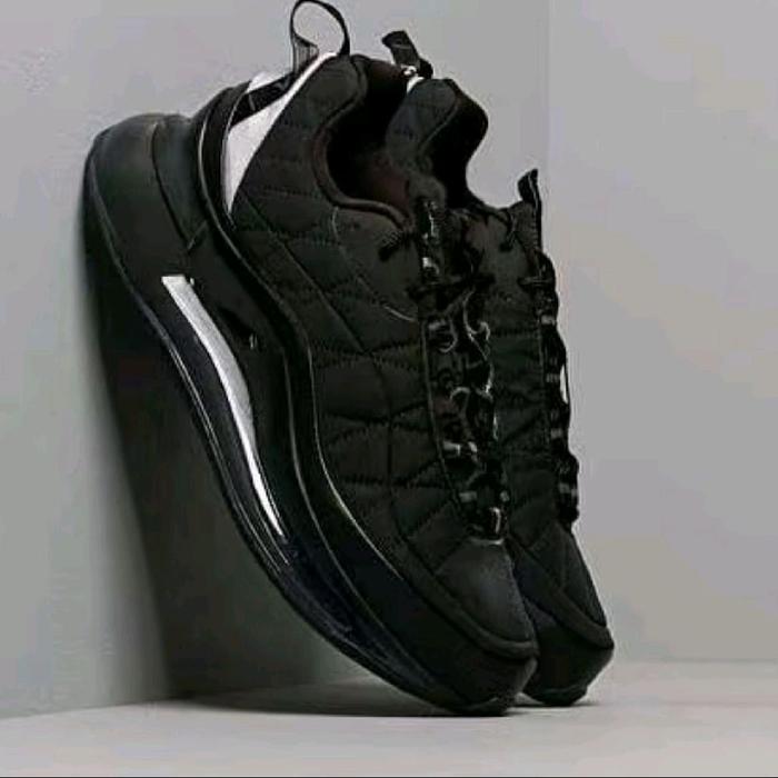 bisa(COD) sepatu running pria dan wanita terbaru air max 720/818 terlaris