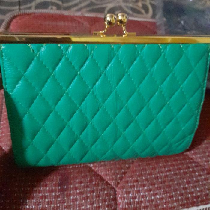 Tas behel bahan kulit asli brand where ever you go i will go white you bisa di pakai untik pesta dan