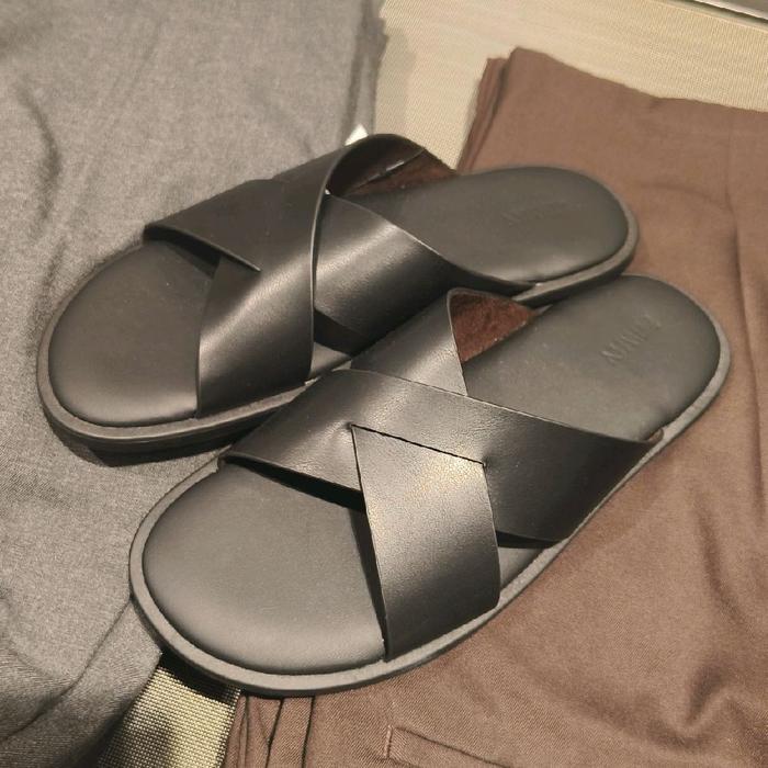 Sandal Zara Pria Motif Menyilang Original Hitam