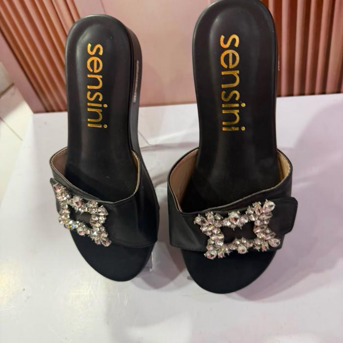 Sandal Sensini dengan Hiasan Kristal Elegan untuk Wanita - Heels Shoes