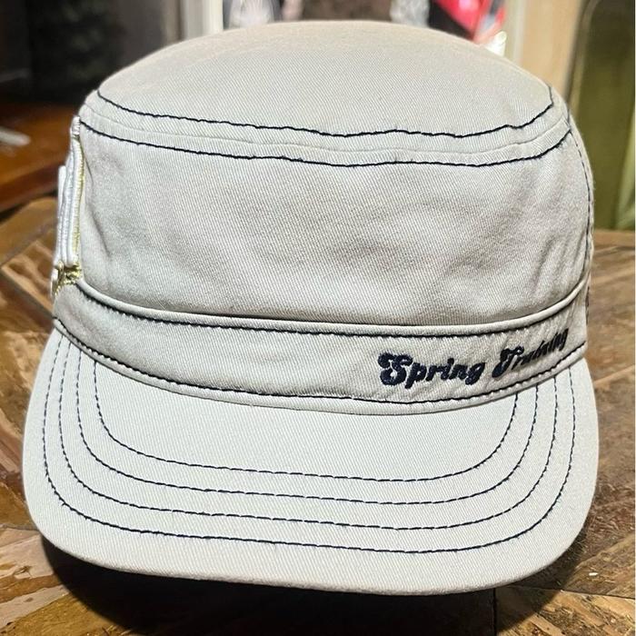 Topi Baseball Visor Pendek NewEra Women Second Like New Original