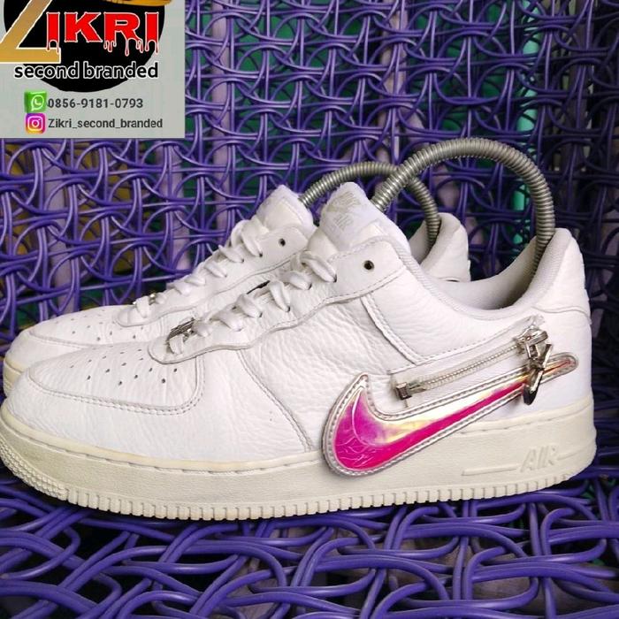 Nike AF 1 Low 07 PRM White Zip Swoosh Snekers