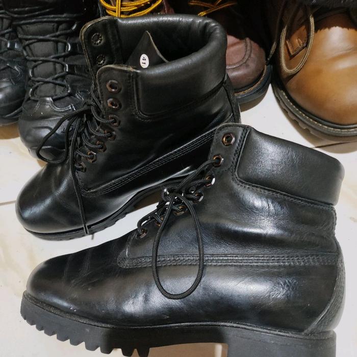 Sepatu Timberland Black Icon size 41 Bekas Second Preloved