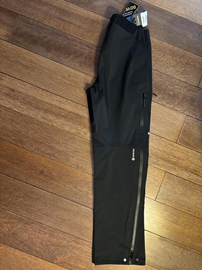Berghaus Men's MTN Seeker Gore-Tex Pant - Black, Small, Mountaineering Hard Shell Pants.