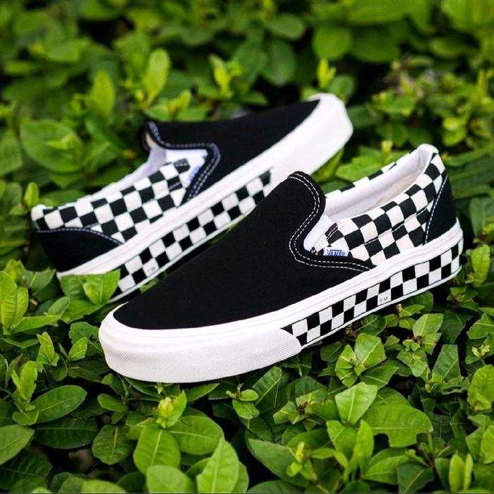 Sepatu Vans Slip On Classic SidewallCheckerboard "Black White" (BNIBWT) - Sneakers Outdoor Kasual Li