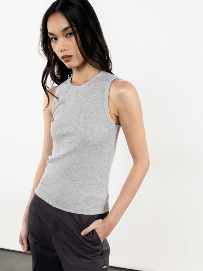 Gaudi. Gisel Basic Top - Basic Top Casual Wanita