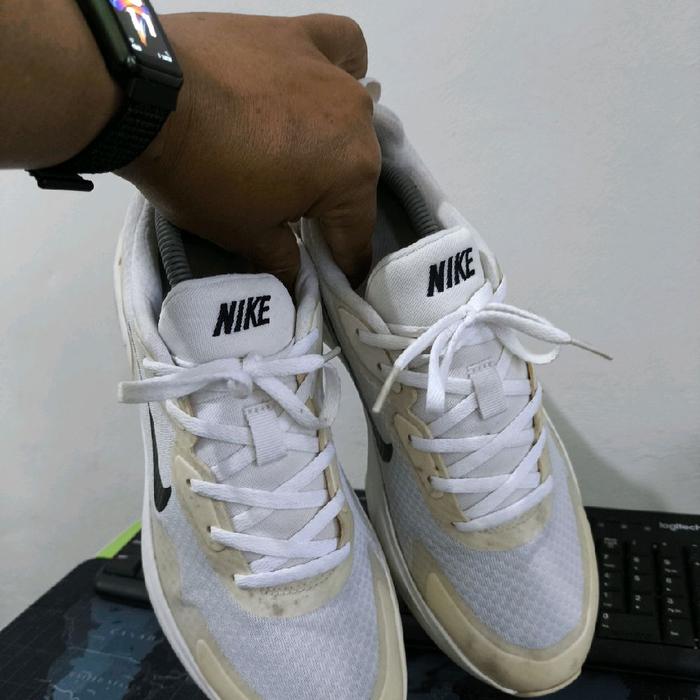 Sepatu Sneaker Pria Nike wearallday sz 42,5 putih