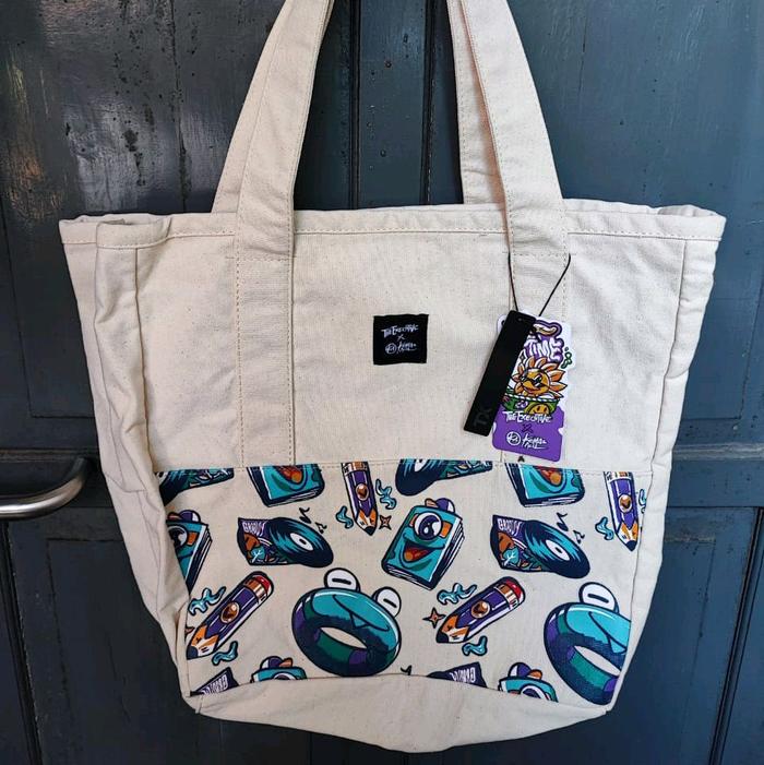 Tote Bag Artworks The Executive x Kemas Acil Limited Edition