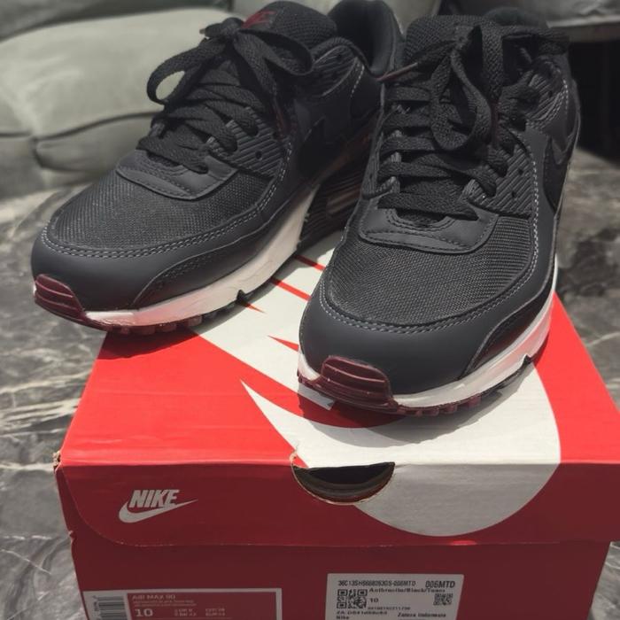 Nike Air Max Hitam Ukuran 44 Insole 28cm Sepatu Kasual Pria Premium