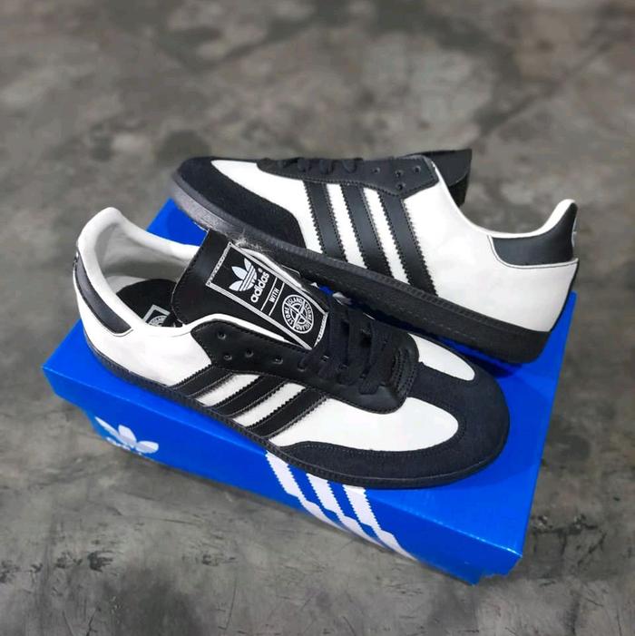 Adidas Samba x Stone Island WhitebBlack Como Variasi Ukuran tersedia Tanyakan terlebih dahulu sebelu