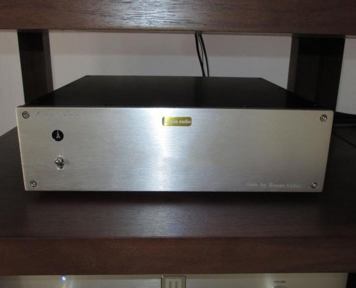 NEWest Germany MBL vinyl phono phono amplifier MM MC phonograph full balance output booster-free tra