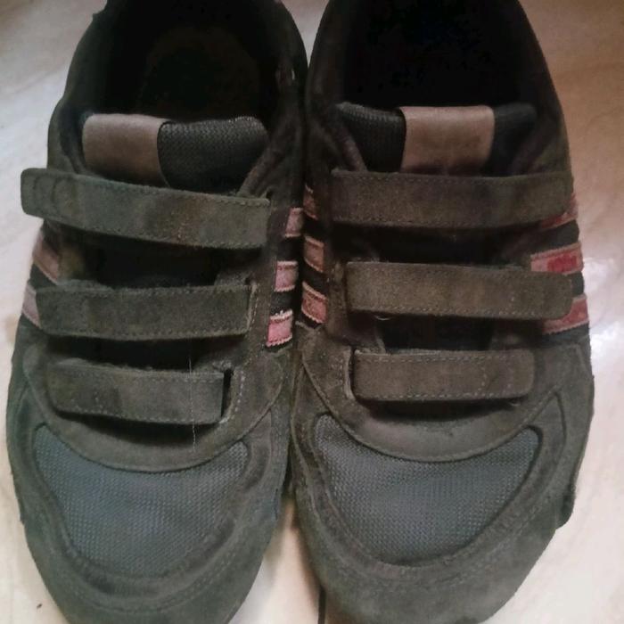 Sepatu Adidas ZX 850 second branded original