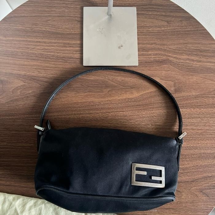 Authentic Fendi Baguette !!