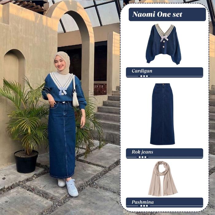 Naomi One Set Wanita ( Atasan Sweater V Neck Pita Denim , Bawahan Rok Jeans Blue , Hijab Pasmina Cer