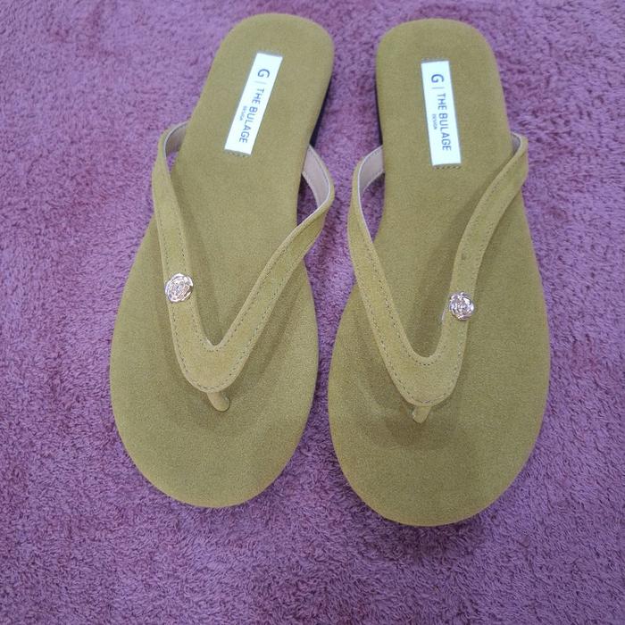 Evangeline Woven Flat Thong
