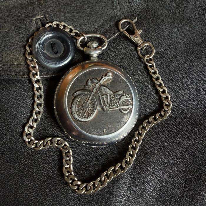 BIKERS MOGE MERAPAT ! molnija vintage pocket watch jam saku russia ussr jadul lawas antik arloji tua