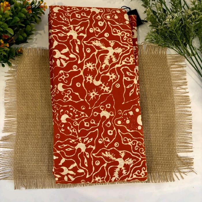 Batik Jiwana Motif Unik Warna Merah Kualitas Premium untuk Pakaian