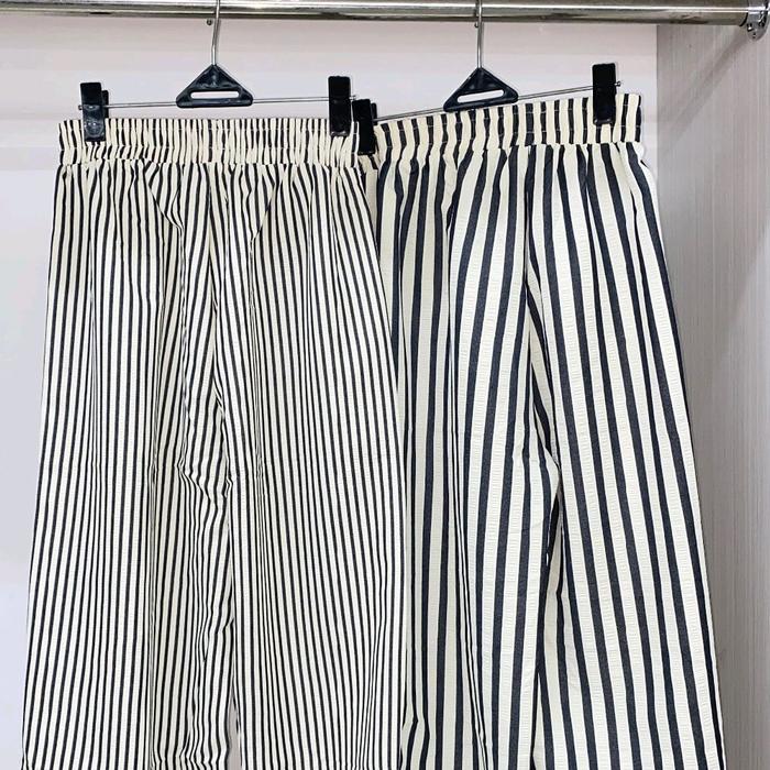 KULOT SALUR Celana Panjang Bergaris Hitam Putih untuk Pria dan Wanita