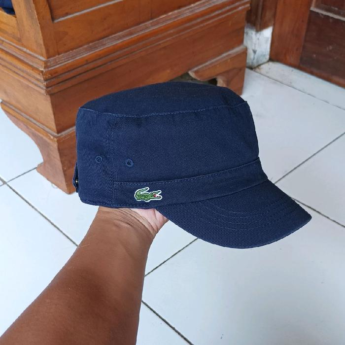 topi lacoste komando second