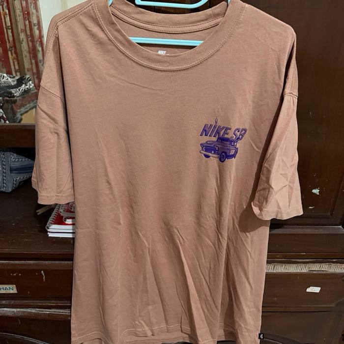 Kaos Nike SB Loose Fit Size L Internasional Original