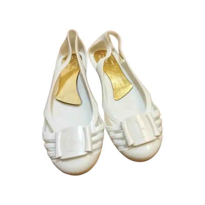 PRELOVED FLAT SHOES ORIGINAL FERRAGAMO  Wanita Kerja Putih