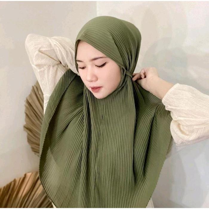 Bergo Maryam Plisket Full Bahan Diamond Italiano - Jilbab Tali Non Pet Azizah - Kerudung Simpel Vari