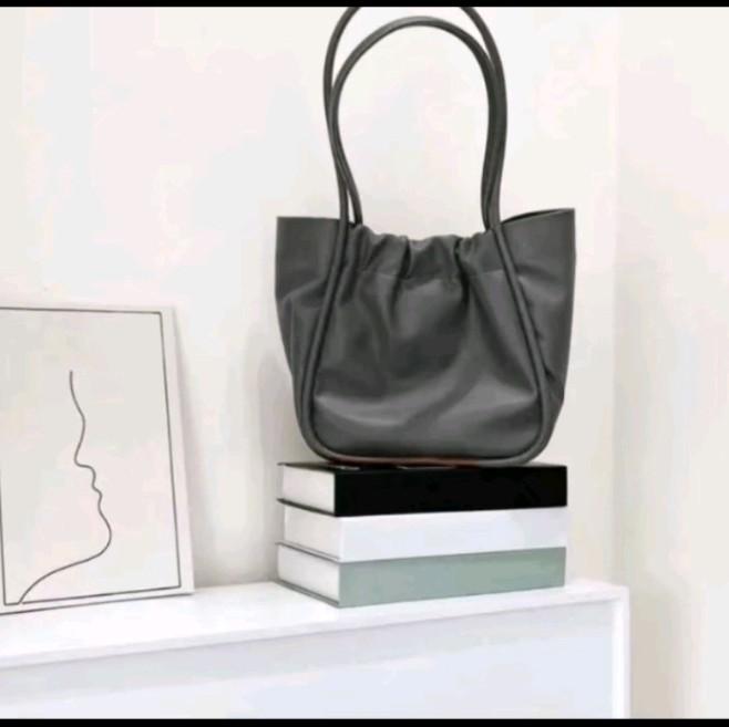 tas wanita tote bag bahu (LV kerut)