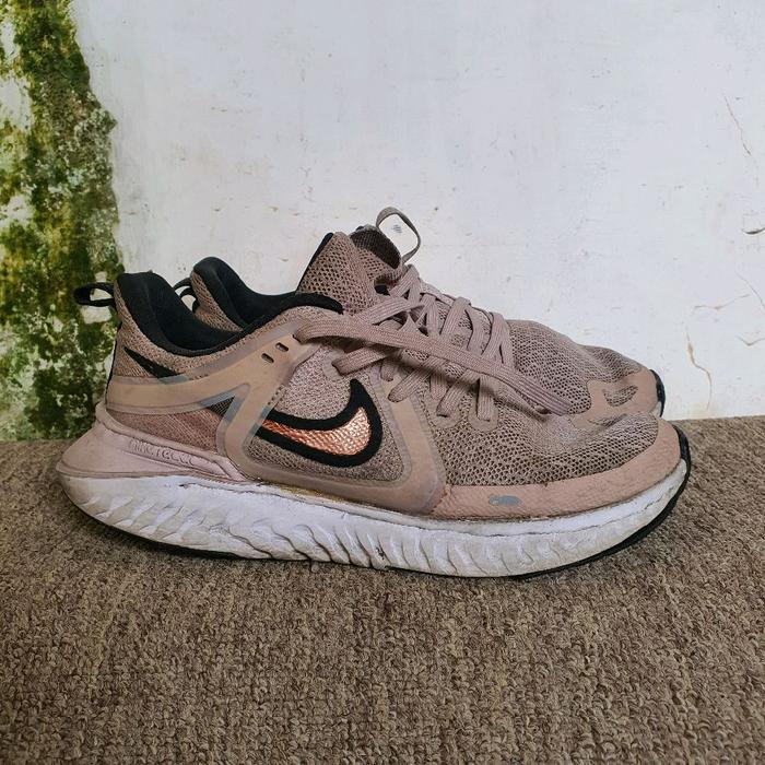 Nike Women legend react 2