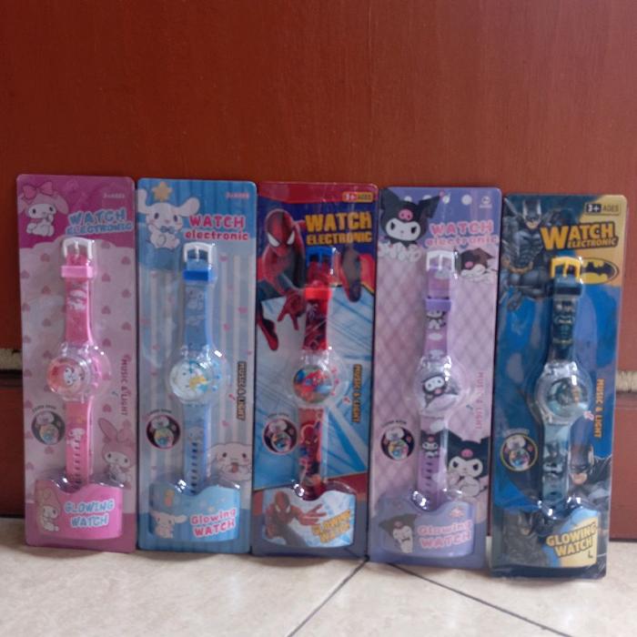 Jam Tangan Mainan Anak Karakter Spiner Music & Lamp Cocok Untuk Hadiah, Hampers, Dan Kado Orang Ters