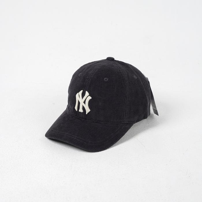 Topi MLB NY WHITE BLACK SUEDE CAP 100% ORIGINAL - OS ADJUST