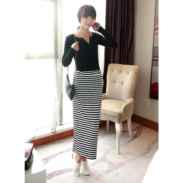 Rok Panjang Hitam Putih Garis Stripe (Af Sk 01)