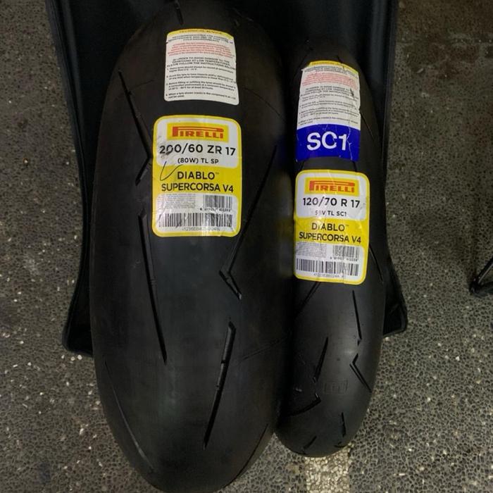Pirelli Diablo Supercorsa 120/70 - 200/60