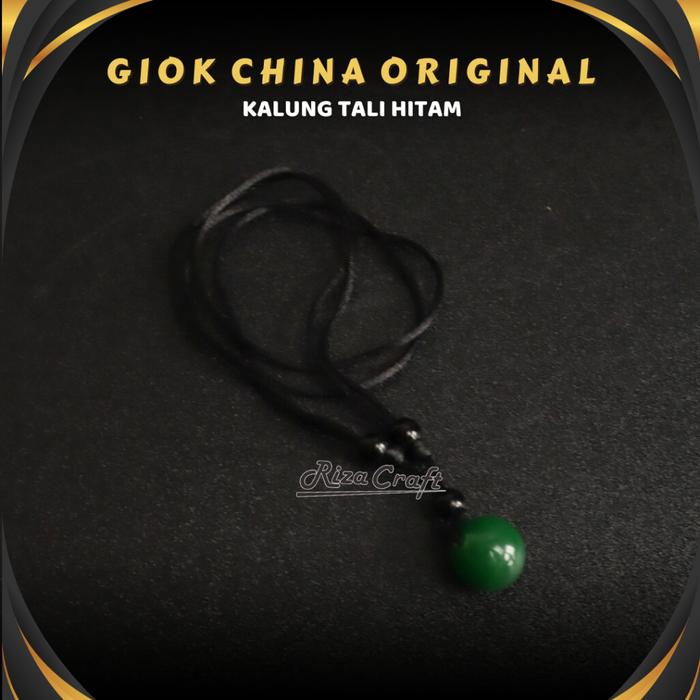 Kalung Liontin Batu Giok Hijau Tali Hitam Cina China Asli Alam Natural Unik Pria Wanita Cowok Cewek