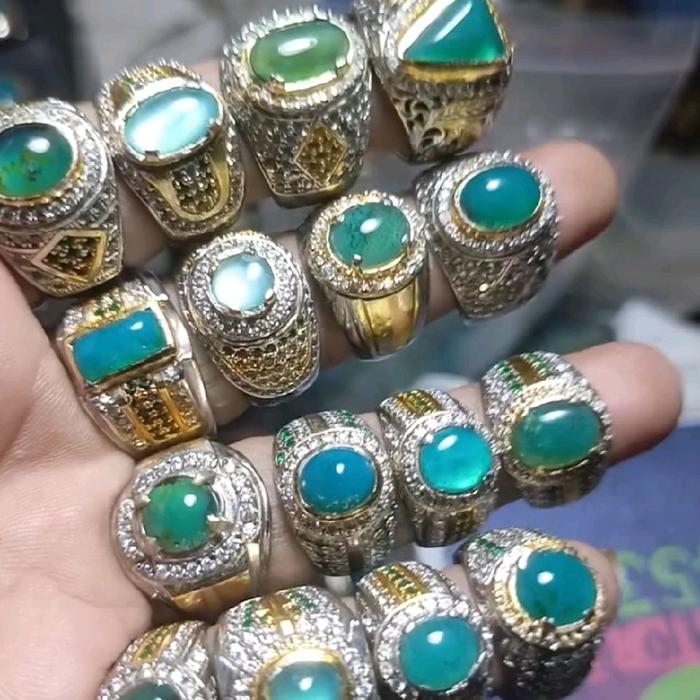 Batu Bacan Doko giwang kristal ring kunsar mikro asli bacan