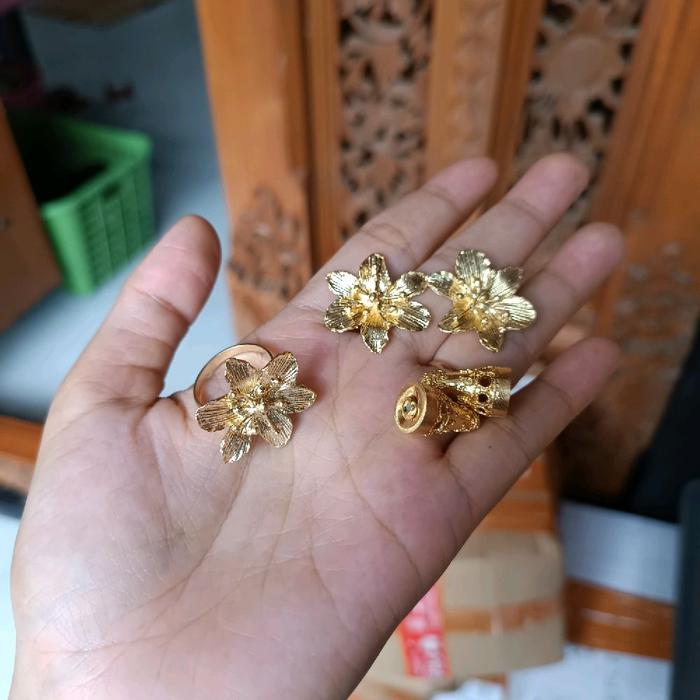 giwang bunga cerorot alpaka bali subeng bali anting bali