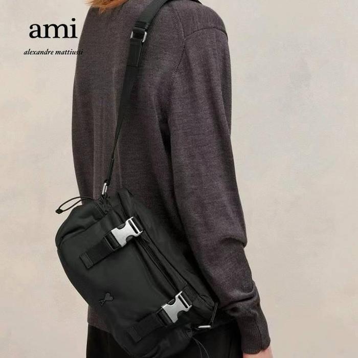 AMI PARIS "AMI DE COEUR" MESSENGER BAG