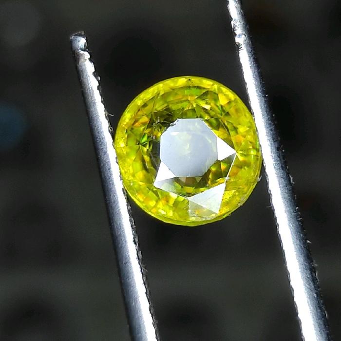 RARE NATURAL SPHENE RAINBOW