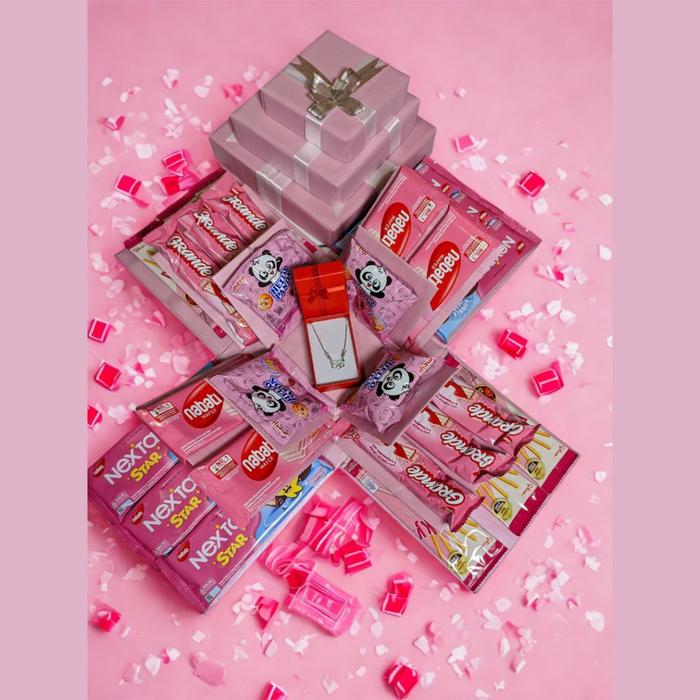 Snack Box Hampers Warna Pink Kado Ulang Tahun Anak Pasangan Pacar Istri  Hadiah Kotak Kejutan