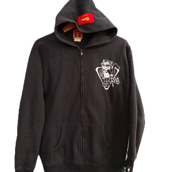 Zipphoodie Cream Soda Japan Market Jaket Hoodie Hitam dengan Desain Kucing Putih dan Logo Merah