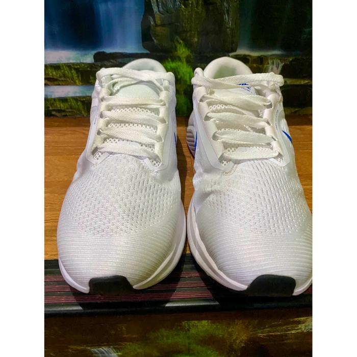 Sepatu Sneakers Running  Pria size  44 insole 28