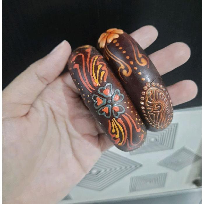 Preloved - Gelang kayu ukir dari Bali